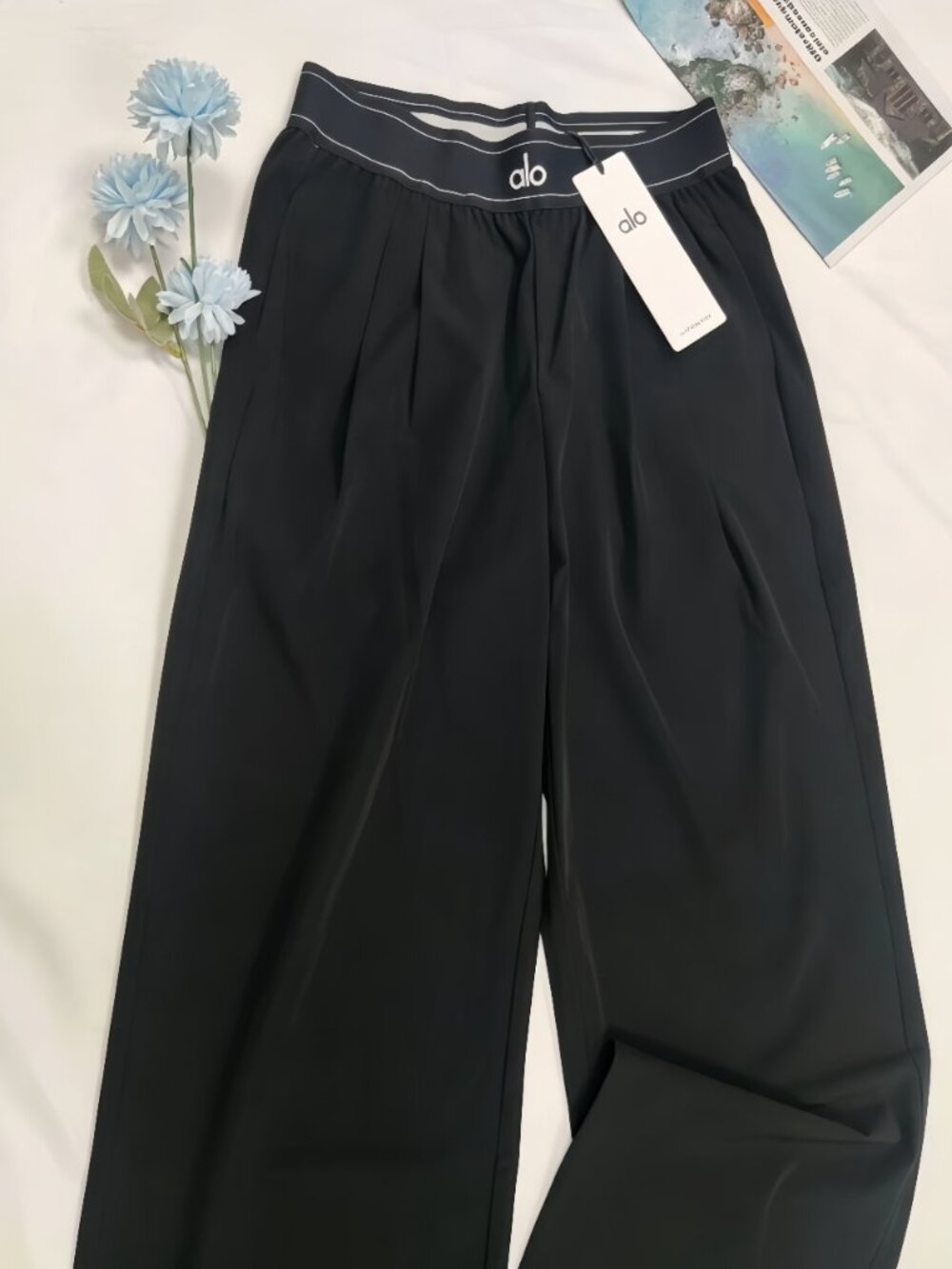 NWT Alo Yoga Suit Up Trouser Black Regular 30" Wide Leg Pants Athleisure Chic🛫 - Picture 4 of 10